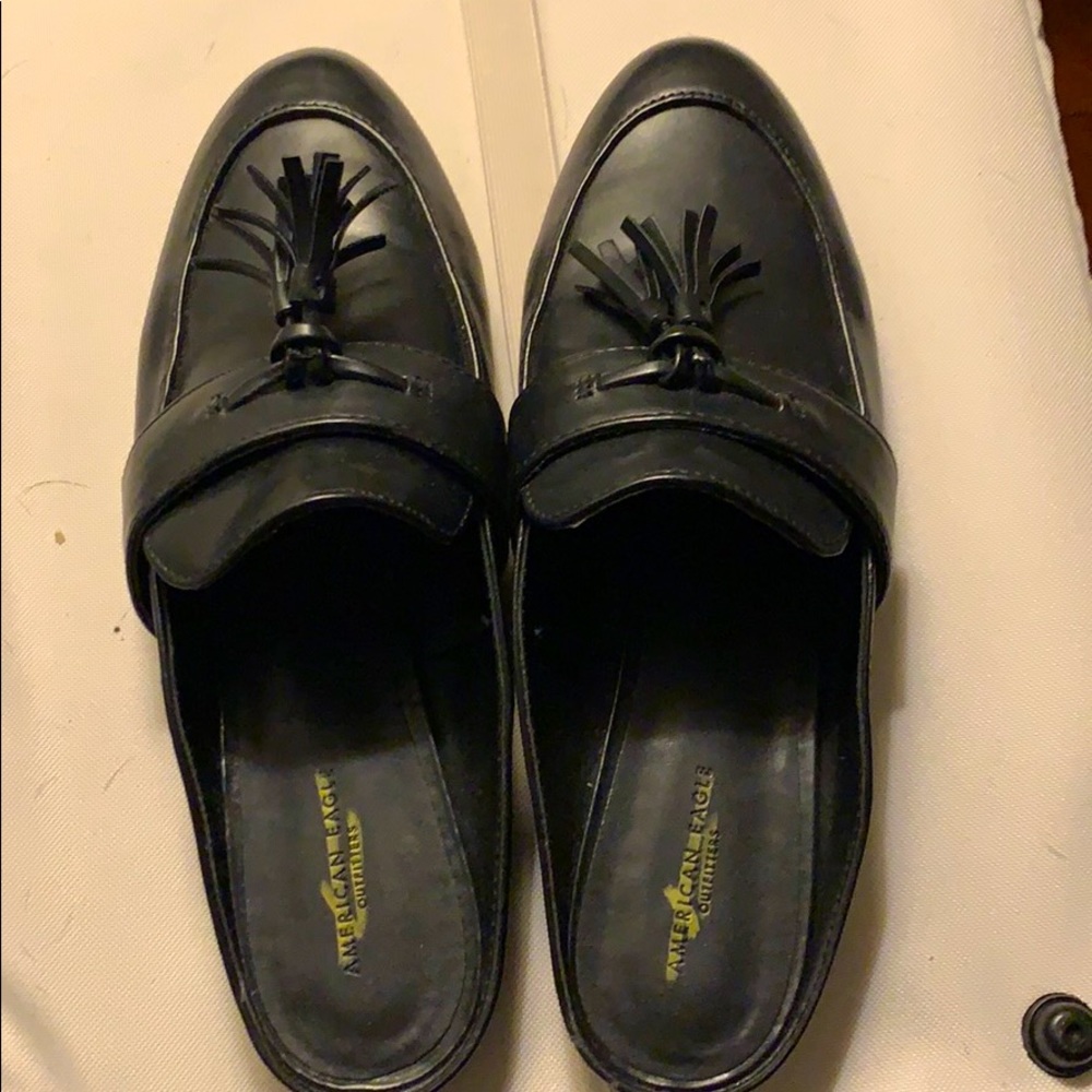 American Eagle slip on black loafers
